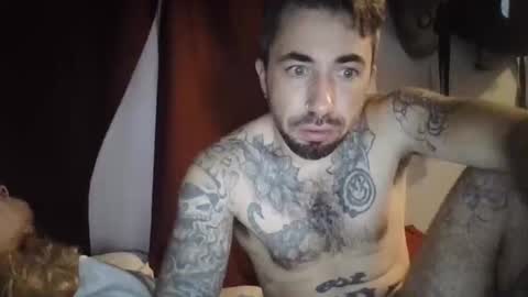 Snapshot of juneswallows chatting on 10, 11, 2025 juneswallows online show from 10, 11, 2025