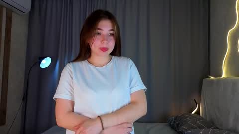 Bella online show from 12, 9, 2025