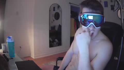 Junior Madison online show from 3, 2, 2025