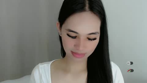 Snapshot of juny_lanyy chatting on 13, 1, 2025 Julia online show from 13, 1, 2025