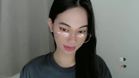 Snapshot of juny_lanyy chatting on 2, 2, 2025 Julia online show from 2, 2, 2025