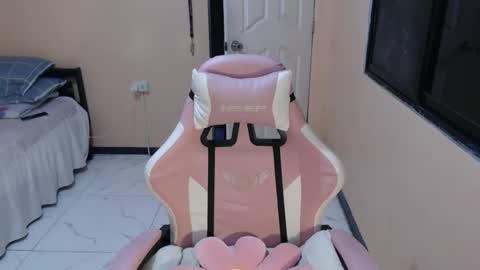 Snapshot of just_dirty_fun chatting on 4, 12, 2025 justdirtyfun online show from 4, 12, 2025