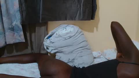 Snapshot of just_ebonee chatting on 7, 3, 2025 just ebonee online show from 7, 3, 2025