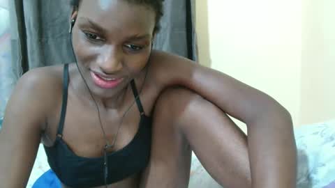 Snapshot of just_ebonee chatting on 16, 9, 2025 just ebonee online show from 16, 9, 2025