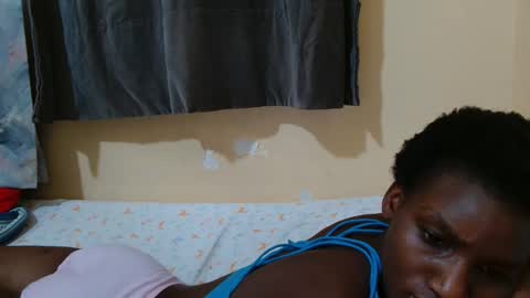 Snapshot of just_ebonee chatting on 6, 11, 2025 just ebonee online show from 6, 11, 2025