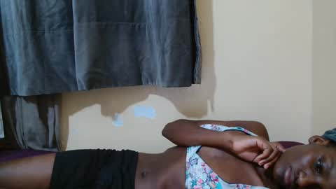 Snapshot of just_ebonee chatting on 10, 11, 2025 just ebonee online show from 10, 11, 2025