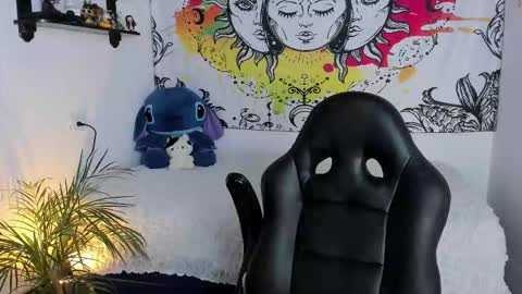 Snapshot of just_katiex chatting on 9, 11, 2025 Sofia online show from 9, 11, 2025