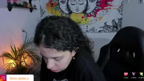 Snapshot of just_katiex chatting on 2, 12, 2025 Sofia online show from 2, 12, 2025