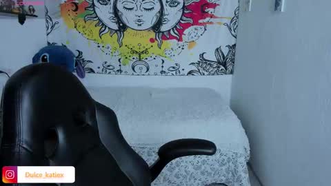 Snapshot of just_katiex chatting on 13, 12, 2025 Sofia online show from 13, 12, 2025