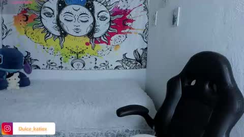 Snapshot of just_katiex chatting on 16, 12, 2025 Sofia online show from 16, 12, 2025