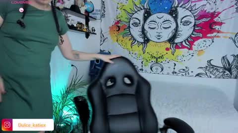 Snapshot of just_katiex chatting on 19, 12, 2025 Sofia online show from 19, 12, 2025