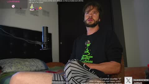 Snapshot of just_your_dreamboy chatting on 9, 1, 2025 Maxi online show from 9, 1, 2025