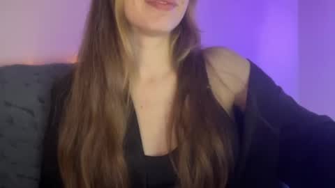 Molly online show from 5, 1, 2025