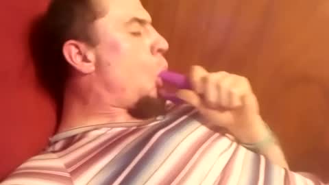 justforyoummm online show from 10, 3, 2025