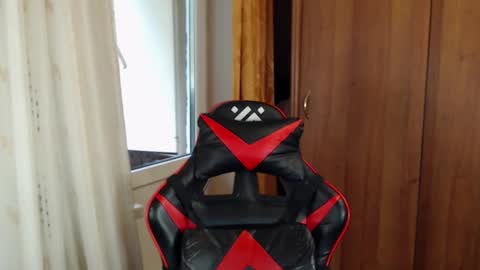 Snapshot of justin_hellboy chatting on 5, 10, 2025 Justin online show from 5, 10, 2025