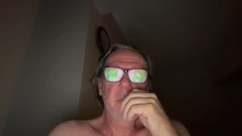 Snapshot of justin_hornyyyy chatting on 1, 12, 2025 justin_hornyyyy online show from 1, 12, 2025