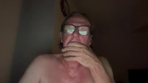 Snapshot of justin_hornyyyy chatting on 4, 12, 2025 justin_hornyyyy online show from 4, 12, 2025