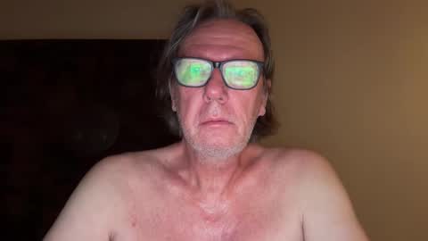 Snapshot of justin_hornyyyy chatting on 14, 12, 2025 justin_hornyyyy online show from 14, 12, 2025