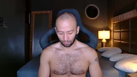 Snapshot of justin_hton chatting on 19, 2, 2025 Justin online show from 19, 2, 2025