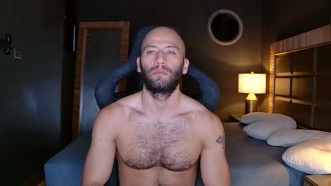 Snapshot of justin_hton chatting on 22, 2, 2025 Justin online show from 22, 2, 2025