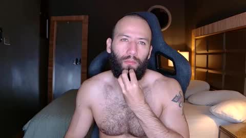 Snapshot of justin_hton chatting on 25, 10, 2025 Justin online show from 25, 10, 2025