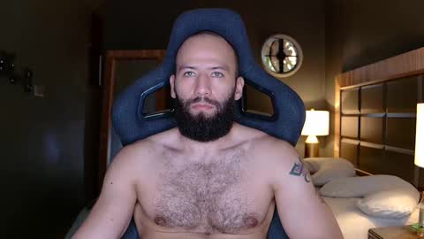 Snapshot of justin_hton chatting on 8, 11, 2025 Justin online show from 8, 11, 2025