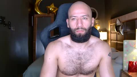 Snapshot of justin_hton chatting on 11, 11, 2025 Justin online show from 11, 11, 2025