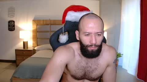 Snapshot of justin_hton chatting on 1, 12, 2025 Justin online show from 1, 12, 2025