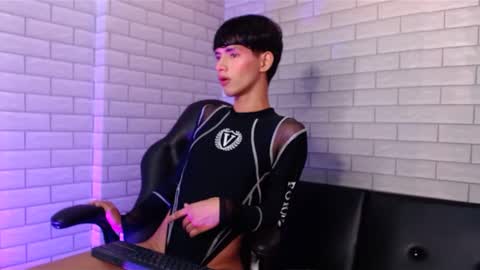 Justin online show from 7, 3, 2025