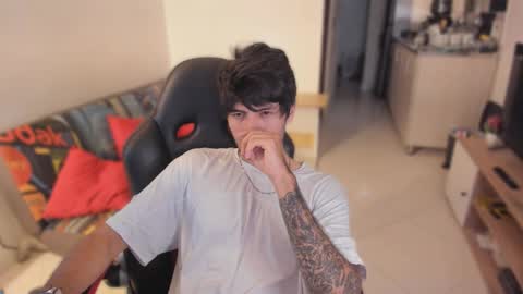 Snapshot of justin_stark1 chatting on 17, 10, 2025 Diego online show from 17, 10, 2025