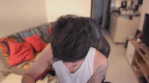 Snapshot of justin_stark1 chatting on 20, 10, 2025 Diego online show from 20, 10, 2025