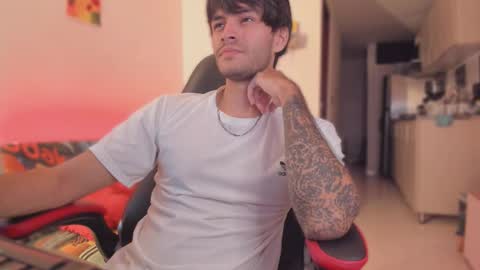 Snapshot of justin_stark1 chatting on 7, 11, 2025 Diego online show from 7, 11, 2025