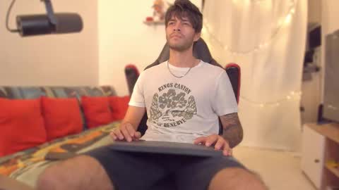 Snapshot of justin_stark1 chatting on 13, 12, 2025 Diego online show from 13, 12, 2025