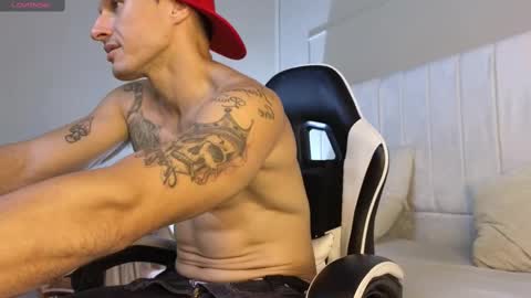 Justin  online show from 22, 10, 2025