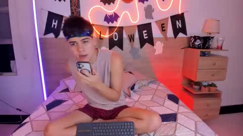 Snapshot of justinbiler chatting on 27, 10, 2025 Justin online show from 27, 10, 2025