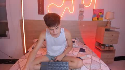 Snapshot of justinbiler chatting on 5, 11, 2025 Justin online show from 5, 11, 2025