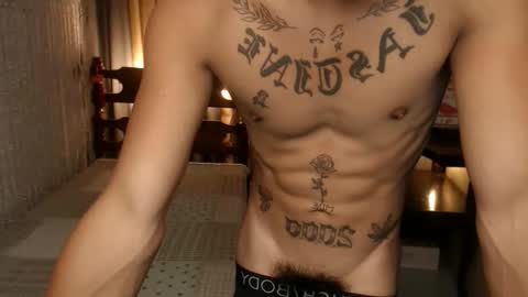 justine_hunk online show from 24, 11, 2025