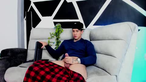 Snapshot of justinfuller_31 chatting on 25, 10, 2025 justinfuller_31 online show from 25, 10, 2025