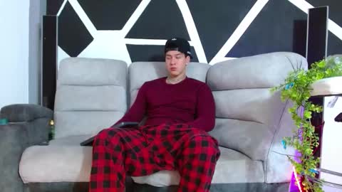 Snapshot of justinfuller_31 chatting on 17, 11, 2025 justinfuller_31 online show from 17, 11, 2025