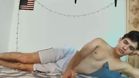 Snapshot of justinsinner1 chatting on 5, 2, 2025 justinsinner1 online show from 5, 2, 2025
