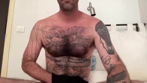 Snapshot of justmeandyou00 chatting on 6, 10, 2025 justmeandyou00 online show from 6, 10, 2025