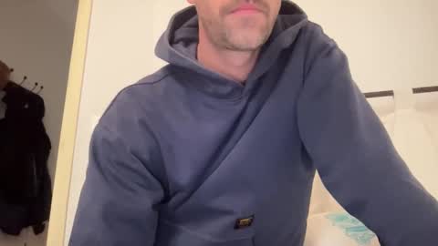 Snapshot of justmeandyou00 chatting on 5, 12, 2025 justmeandyou00 online show from 5, 12, 2025