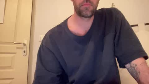 justmeandyou00 online show from 2, 2, 2026