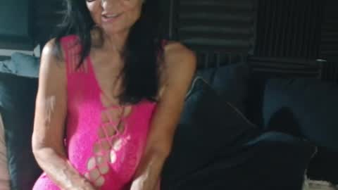 Snapshot of justmebev19591234 chatting on 16, 10, 2025 Bev aka Diamond online show from 16, 10, 2025