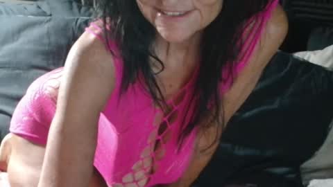 Snapshot of justmebev19591234 chatting on 19, 11, 2025 Bev aka Diamond online show from 19, 11, 2025