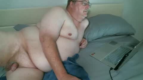 Snapshot of justmedm64 chatting on 22, 11, 2025 justmedm64 online show from 22, 11, 2025