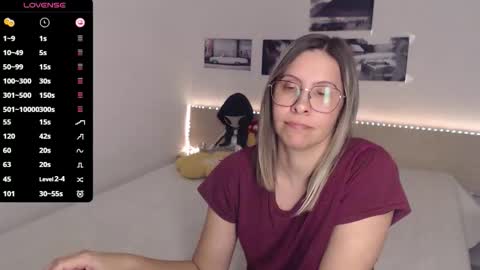 Julie online show from 10, 11, 2025