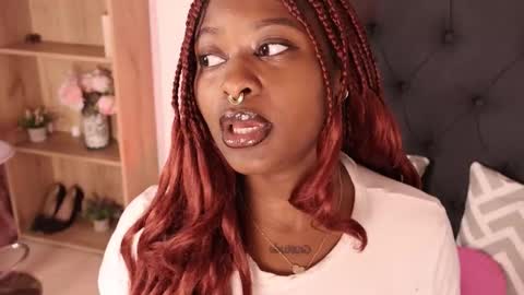 Snapshot of justnala_ chatting on 3, 11, 2025 Nala online show from 3, 11, 2025