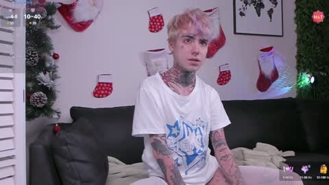 Snapshot of juuzou_kit chatting on 4, 1, 2025 Juuzou hehim u can call me Juz online show from 4, 1, 2025