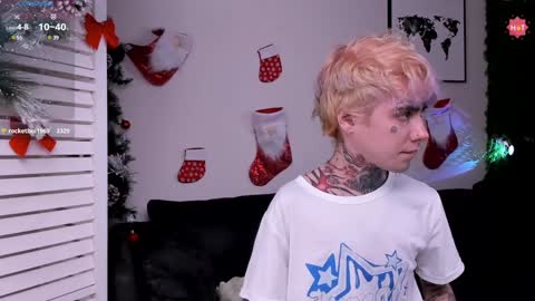 Snapshot of juuzou_kit chatting on 4, 1, 2025 Juuzou hehim u can call me Juz online show from 4, 1, 2025